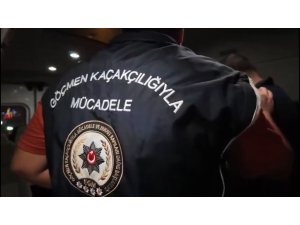 MERSİN’DE 12 DÜZENSİZ GÖÇMEN YAKALANDI