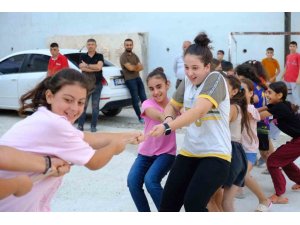 ORHANLI MAHALLESİ’NDE ÇOCUKLAR DOYASIYA EĞLENDİ
