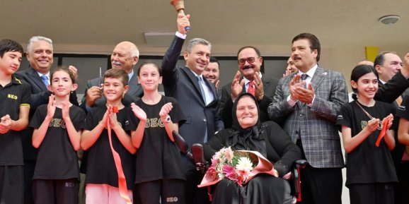 ANTALYA'DA 526 BİN 145 ÖĞRENCİ İÇİN İLK ZİL ÇALDI