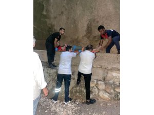 TİTUS TÜNELİ’NDE DENGESİNİ KAYBEDEREK DÜŞEN VATANDAŞ YARALANDI