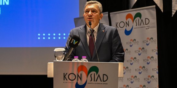 YENİ DÖNEMİN İLK KONUĞU VALİ ŞAHİN OLDU