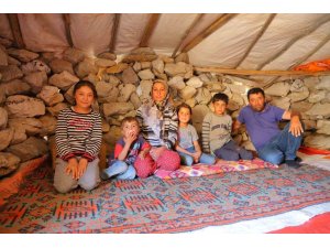 YAZ YAYLALARDA GEÇTİ: YAYLACILAR DÖNÜŞE HAZIRLANIYOR