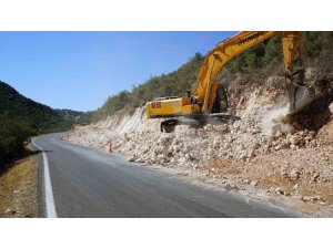 PAZARCIK’TA YOL ÇALIŞMASI