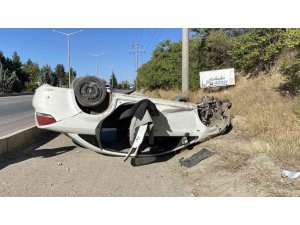 BURDUR’DA OTOMOBİL TAKLA ATTI: 1 YARALI