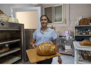 KADIN GİRİŞİMCİ, MUTFAĞINDA BAŞLADIĞI EKŞİ MAYA EKMEK YOLCULUĞUNU ATÖLYEYE TAŞIDI
