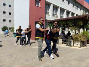 600 BİN TL İÇİN ’KARDEŞ’ ÖLDÜREN ŞÜPHELİ YUNANİSTAN’A KAÇARKEN YAKALANDI