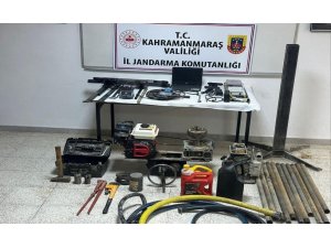 KAHRAMANMARAŞ’TA DEFİNE AVCILARINA OPERASYON: 10 KİŞİ YAKALANDI