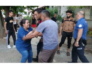 KIZINI ALEVLERİN ARASINDAN ÇIKARDI, EVİ GÖZLERİNİN ÖNÜNDE KÜLE DÖNDÜ