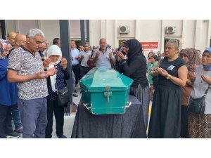 İKİZ ANNESİ HASTANE PERSONELİ HASTALIĞA YENİK DÜŞTÜ