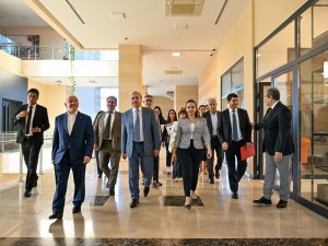 ANTALYA İŞ DÜNYASI MOSKOVA HEYETİ İLE BULUŞTU