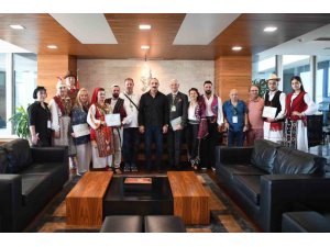 HALK DANSLARININ KALBİ KONYAALTI’NDA ATTI