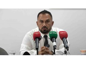 ADANASPOR TEKNİK DİREKTÖRÜ YÜKSEL YEŞİLOVA: "KİMSE ELİNİ TAŞIN ALTINA KOYMADI, MAÇLARA AĞLAYARAK ÇIKIYORUZ"