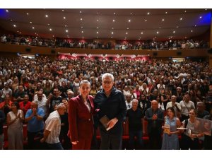 ANTALYA KİTAP FUARI İLK GÜNÜNDE YOĞUN İLGİ GÖRDÜ