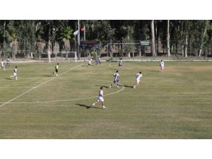 AKDENİZ BELEDİYE SPOR, SEZONA GALİBİYETLE BAŞLADI
