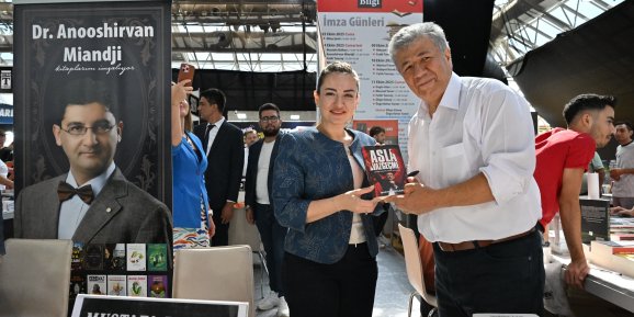ANTALYA'DA KİTAP ŞÖLENİ