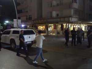 ADANA'DA PASTANEYE PİMİ ÇEKİLMEMİŞ EL BOMBASI ATILDI