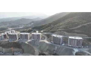 GÜLDEREN MAHALLESİ’NDE 2.ETAP TOKİ KONUTLARI YÜKSELİYOR