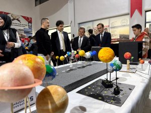 LİSELİLERDEN GÖKYÜZÜ GÖZLEM ŞENLİĞİ