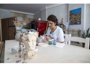 MERSİN’DE ÜRETİCİ KADIN STANTLARI, EL EMEĞİNE DEĞER KATIYOR