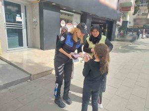 BURDUR POLİSİ KADES VE DOLANDIRICILIĞA KARŞI VATANDAŞLARI BİLGİLENDİRDİ