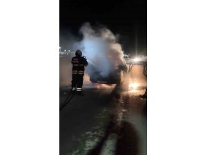 ANTAKYA’DA OTOMOBİL YANDI