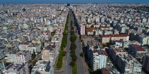 6 KONUTTAN 1'İNİ YABANCI ALDI