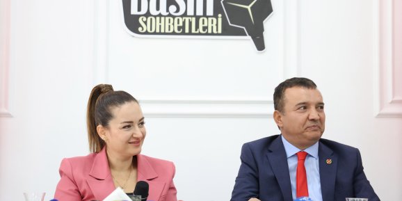 ÖZDEMİR:"MUHİTTİN BAŞKANIN SAĞLIK DURUMU İYİ DEĞİL"
