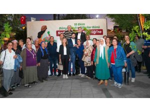 TARSUS’TA KADIN ÜRETİCİLERE FİDAN DESTEĞİ