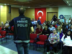 BÜYÜKŞEHİR'DEN MADDE BAĞIMLILIĞI EĞİTİMİ