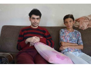 3 YIL SONRA DUŞ ALIP, TIRAŞ OLAN BARIŞ’IN ANNESİ, EVLADININ YUVA KURMASI HAYALİYLE YAŞIYOR