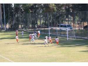 AKDENİZ BELEDİYE SPOR YİNE KAZANDI