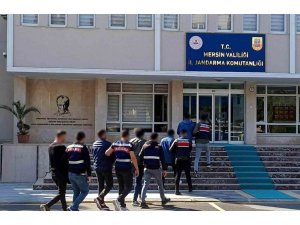 MERSİN’DE ARANAN 5 ŞAHIS JANDARMA EKİPLERİNCE YAKALANDI
