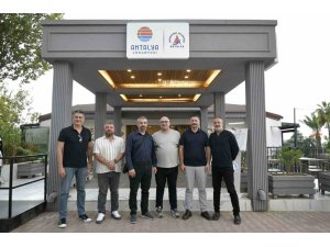 KKTC HEYETİ PLAJLARLA İLGİLİ UYGULAMALARI GÖRMEK İÇİN MURATPAŞA’DA