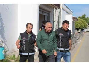 İDDİANAMEYE GÖRE BAŞKAN TEKİN KOCASINI "ÇANTACISI" YAPMIŞ