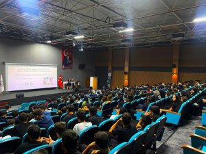 ALANYA BELEDİYESİ’NDEN LİSE ÖĞRENCİLERİNE SIFIR ATIK VE İKLİM DEĞİŞİKLİĞİ EĞİTİMİ