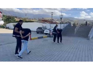 HAPİS CEZASI İLE ARANAN 3 ŞAHIS İSKENDERUN’DA YAKALANDI