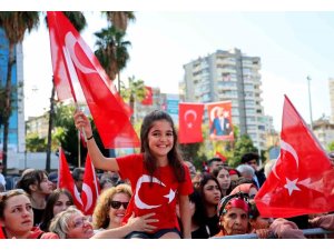 ADANA’DA CUMHURİYET’İN 102. YILI COŞKUYLA KUTLANDI