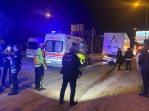 TIRA ÇARPAN MOTOSİKLETLİ GENCİN ÖLÜME GİTME ANI KAMERADA