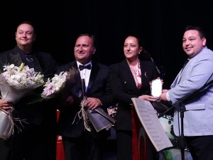 ADSO'DAN BURDUR'DA CUMHURİYET KONSERİ