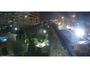 21 YAŞINDAKİ GENCİN HAYATINI KAYBETTİĞİ KAZA GÜVENLİK KAMERASINDA