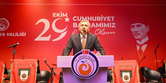 VALİ ŞAHİN: CUMHURİYETİ KURAN NESLE NE KADAR ŞÜKRAN DUYSAK AZDIR