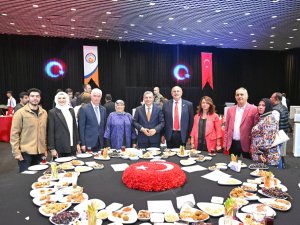 VALİ ŞAHİN: CUMHURİYETİ KURAN NESLE NE KADAR ŞÜKRAN DUYSAK AZDIR