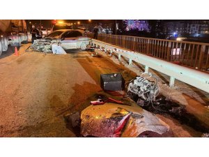 KAZADA MOTORU YERİNDEN FIRLAYAN OTOMOBİLİN SÜRÜCÜSÜ AĞIR YARALANDI