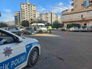 KOZAN’DA ’GÜVEN UYGULAMALARI: 3 ŞAHIS YAKALANDI