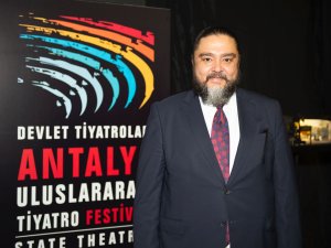 DEVLET TİYATROLARI SANATI KÜRESEL PLATFORMA TAŞIYOR