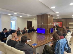 BOZYAZI’DA SAHİPSİZ SOKAK HAYVANLARI TOPLANTISI