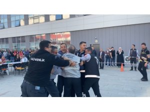 OSMANİYE EĞİTİM VE ARAŞTIRMA HASTANESİ’NDE AFET TATBİKATI GERÇEKLEŞTİRİLDİ