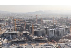 ONİKİŞUBAT STADYUMU’NUN YERİNE DEPREM KONUTLARI YÜKSELİYOR