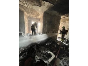 SAMANDAĞ’DA DEPO YANGINI