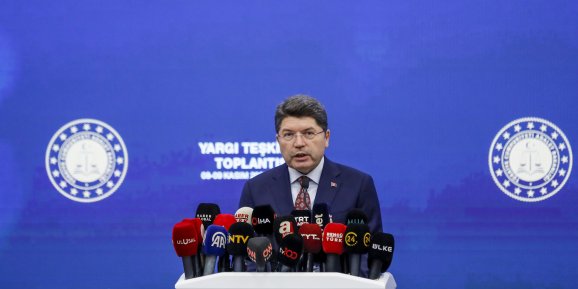 BAKAN TUNÇ: "GECİKEN ADALET, EKSİLEN ADALETTİR."